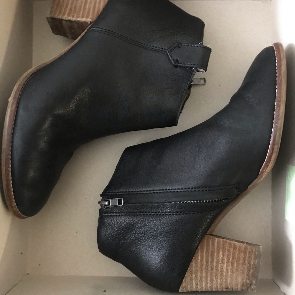 Madewell black bootie